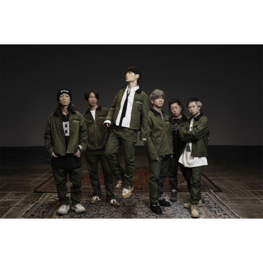 UVERworld 第13張原創專輯《EPIPHANY》<初回生産限定盤A/B(CD+Blu-ray/DVD+Photo Book+橡膠匙扣+複製通行証+海報)/通常盤(CD)>