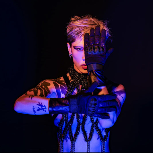 MIYAVI 原創專輯《Lost In Love》<初回生産限定盤(CD+Art Piece)/通常盤(CD)>