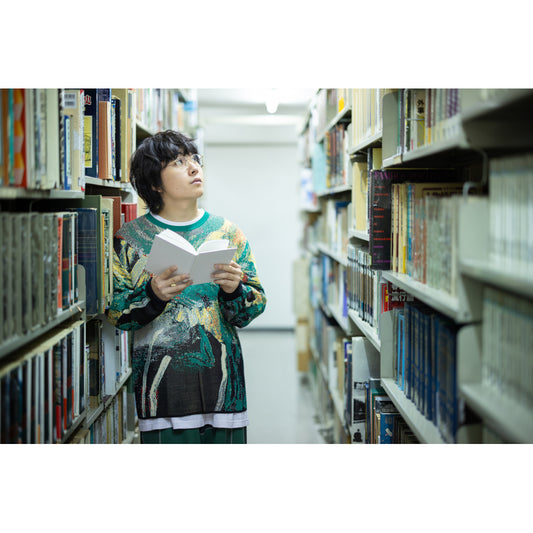 崎山蒼志 第一本散文集《ふと、新世界と繫がって》<13.3x19.4cm/144頁/連首批特典(送完即止)>