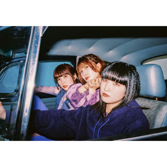 Conton Candy 第3張單曲CD《Touring》動畫「末世二輪之旅」片頭曲 <期間生産限定盤(CD+"Touring"貼紙)>