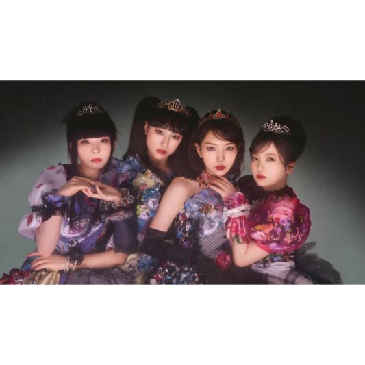 怪忌蝶 第2本寫真集《ファントムシータ2nd写真集(暫名)》<18.2x25.7cm/128頁>