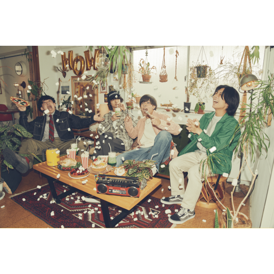 クレイジーウォウウォ!! (Crazy Wowoo!!) 首張原創專輯《WOW》<完全生産限定盤(CD+DVD)>