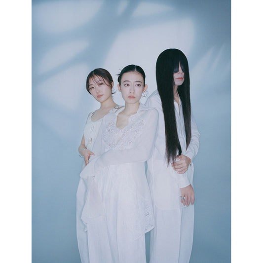 羊文学 Live Blu-ray/DVD《羊文学 LIVE 2024 "III" at 横浜アリーナ》<Blu-ray/DVD+海報+Live Photo Card+後台通行證>