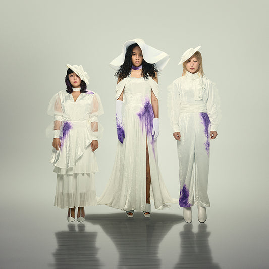 女王蜂 第9張原創專輯《悪》 <完全生産限定盤(CD+Photo Book+別針襟章3個)/通常盤(CD)>