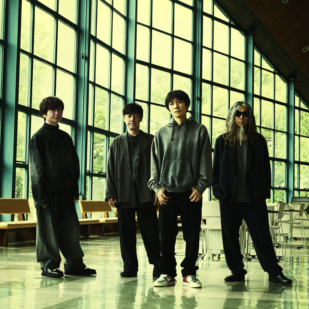 Spitz 第18張原創專輯《kettle》＜完全限定生産Deluxe盤(2SHM-CD＋Blu-ray/DVD＋Post Card Set＋特製郵寄盒)／初回限定盤(SHM-CD＋Blu-ray/DVD)／通常盤(CD)／卡式帶(CT)／黑膠盤(2LP黑膠)＞